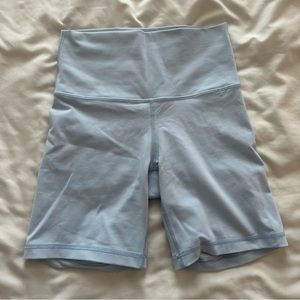 Aritzia TNA ACTION 7” shorts